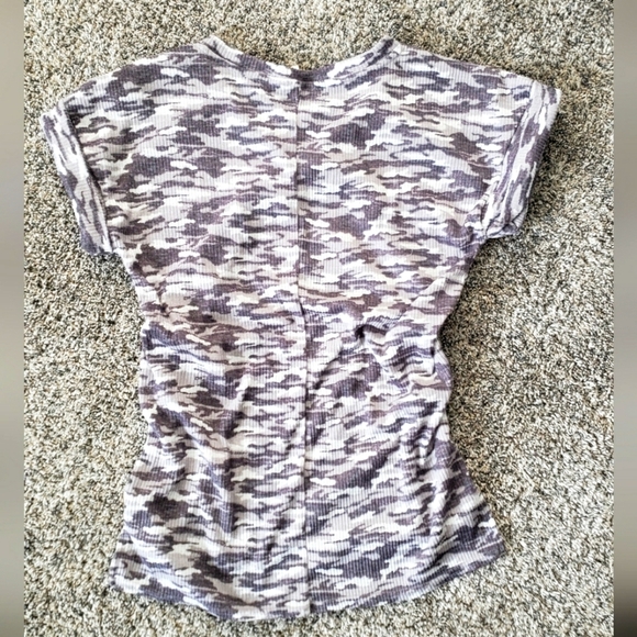 Lucky Brand| Super Soft Camouflage Top - Picture 5 of 5